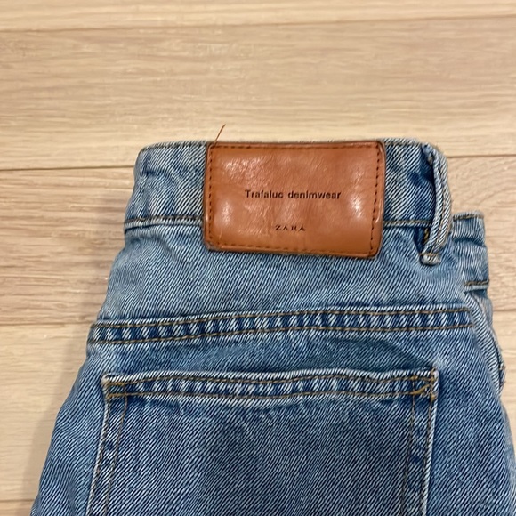 Zara high waisted jean short sz: 24 - Picture 3 of 4